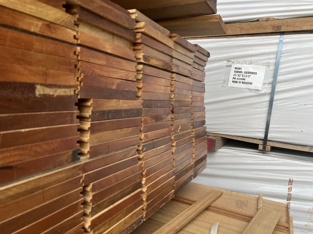 10 Reasons Why Apitong is an Excellent Wood Choice for Trailer Decking